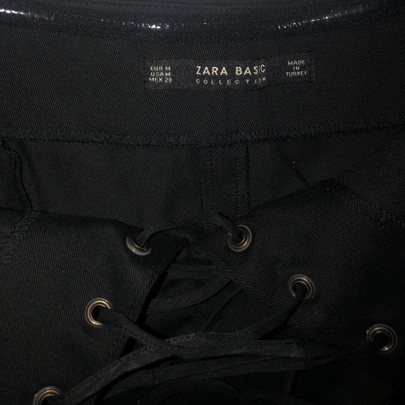 Corset-like Top 🖤 - Picture 2 of 5